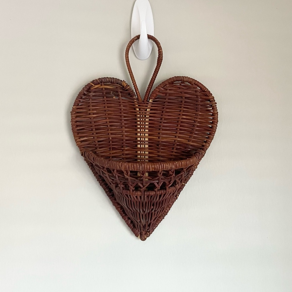 Heart shaped wall basket